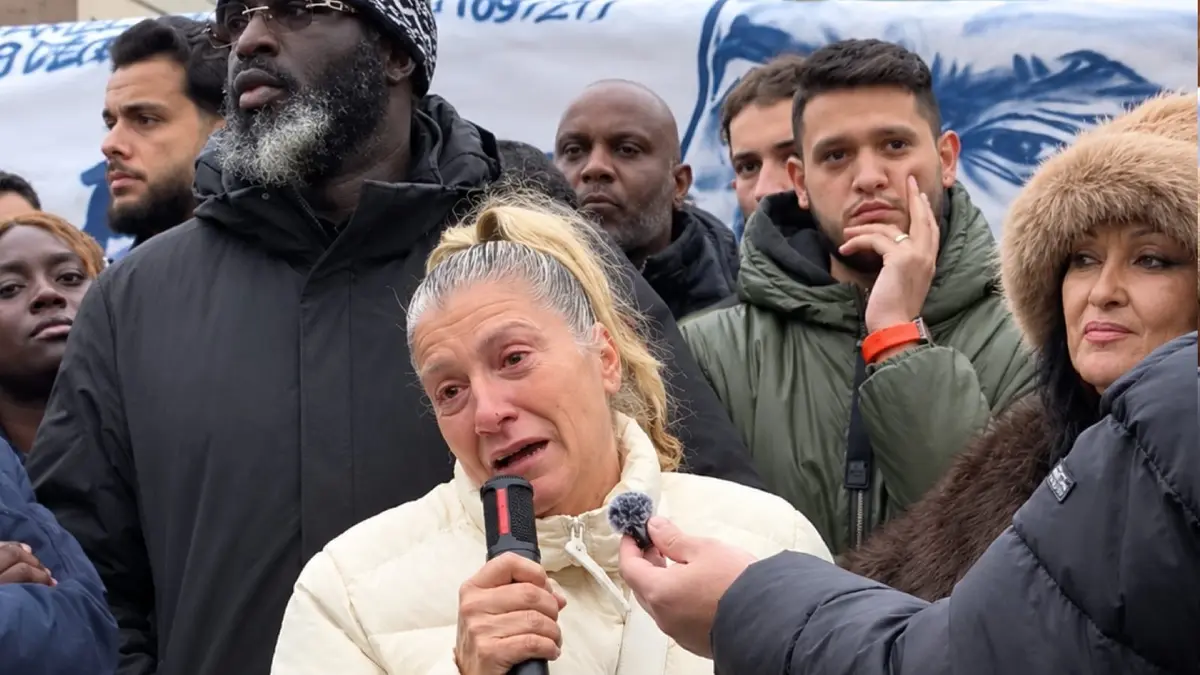 Attentat de Trappes : la mère de Nahel et Assa Traoré en tête du rassemblement en hommage à Pengo Bossio Wangi